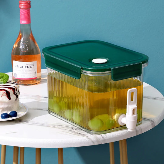 Drikkedispenser med transparent beholder og lufttæt låg til kvinder og mænd 3